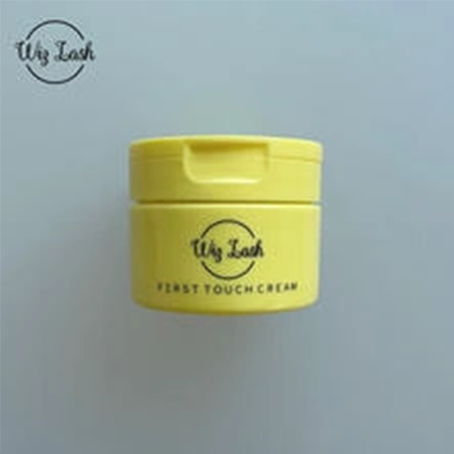 ファーストタッチクリームの画像